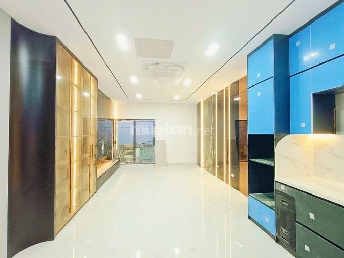 Bán nhà phố phố Xã Đàn, 110m2, 5t, mt 4.5m, giá 31.5 tỷ, kinh doanh.