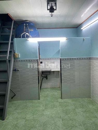 Cho thuê nhà hẻm 1,5m Nguyễn Khoái  P.2 Quận 4 giá 5 triệu – 12m2