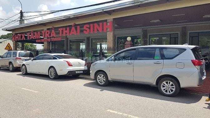 Cho thuê xe INNOVA 8 chỗ đưa đón Sân bay Nội Bài. 