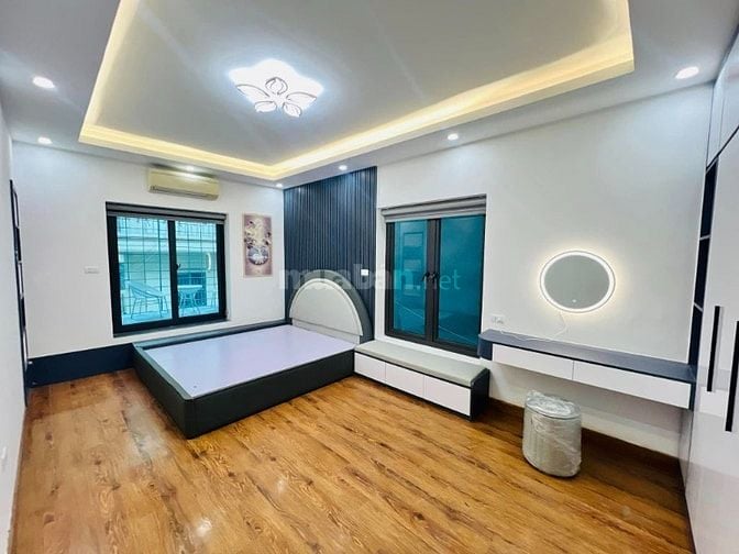  Bán nhà tập thể Mai Động tầng 3, 120m2, 4 phòng ngủ, 1 khách, 3,9 tỷ