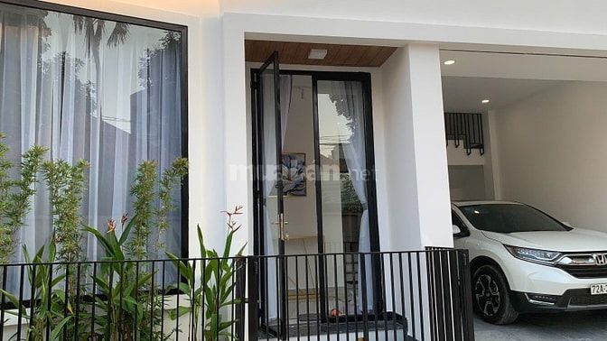 Nhà mới ở ngay HXH Tô Ngọc Vân, 68m2, 4 tầng giá 8.4 tỷ, phường Linh T