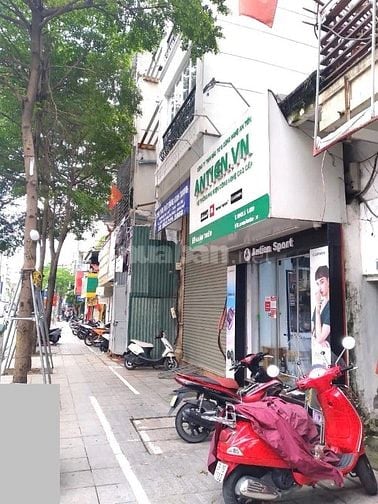 Bán nhà mặt phố 69 Khâm Thiên, Đống Đa, Hà Nội. Thuận tiện kinh doanh.