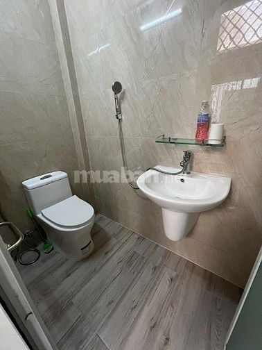 Cho thuê mặt bằng trệt 2 mặt tiền số 99 đường số 7, KDC Cityland