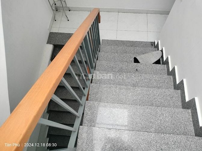 Nhà mặt tiền đường Nguyễn Xuân khoát Tân Phú 82,5m2, 3 tầng 15 tỷ 