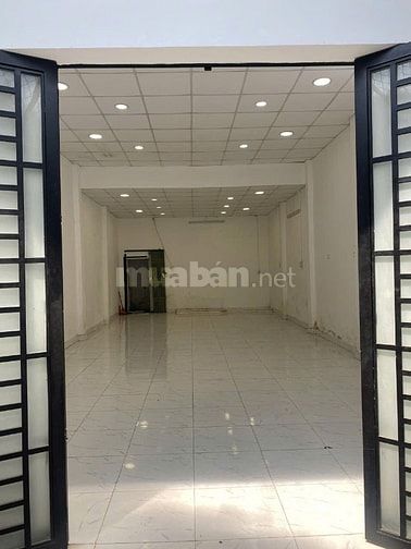 Nhà hẻm 8m Lạc Long Quân,p9. DT:5 x 20m. Kết cấu 1 lửng giá chỉ 9,8 tỷ