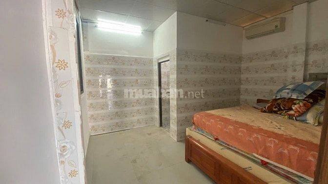 Cho thuê mặt tiền kinh doanh Dương Công Khi, Tân Hiê. Ngang 12m. 180m2