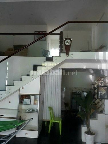 Nhà đẹp 100m2, mặt tiền ôtô cách trung tâm thành phố 30p giá chỉ 2tỷ 