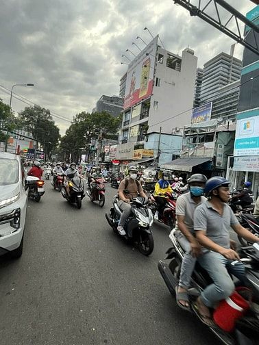 Gấp Gấp MT Lý Chính Thắng,Ngay Vòng Xoay 5Tầng,Nở Hậu,Thu Nhập 400tr