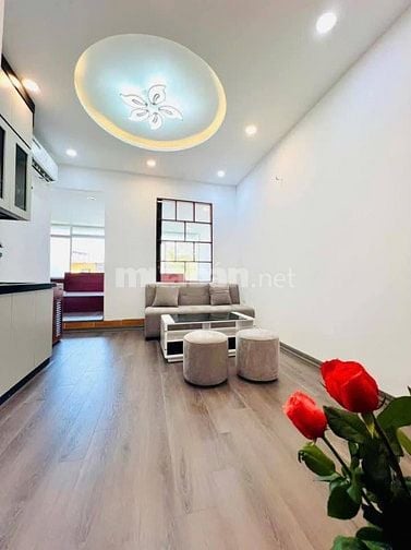 Nhà Đẹp Đón Tết Phố 8/3, Hai Bà Trưng 60m, giá  2.4 tỷ.