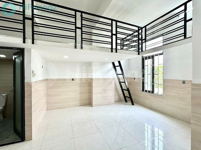 PHÒNG GÁC CAO 40M2 ĐƯỜNG NGUYỄN THỊ THẬP - 4NG THOẢI MÁI