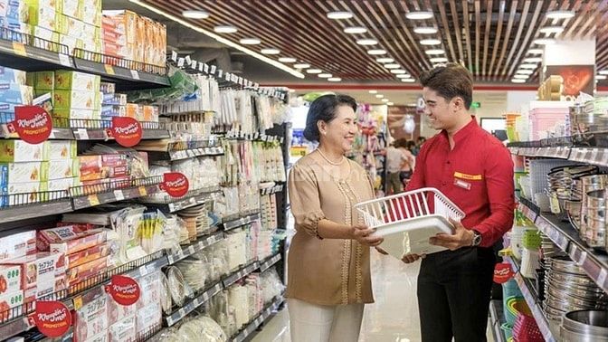 CỬA HÀNG CHUẨN BỊ BÁN TẾT TUYỂN GẤP LĐPT 