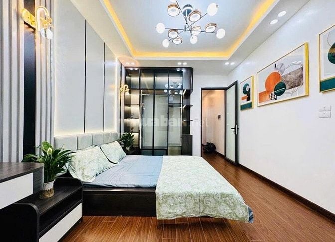 Cần bán nhà 5 tầng 34m2 tại Hoàng Văn Thái , Thanh Xuân . Nội thất cc