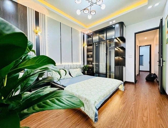 Cần bán nhà 5 tầng 34m2 tại Hoàng Văn Thái , Thanh Xuân . Nội thất cc