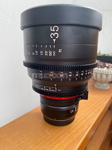 linh phụ kiện máy anh .2 lens,2 micro hiệu Rode,v..v..