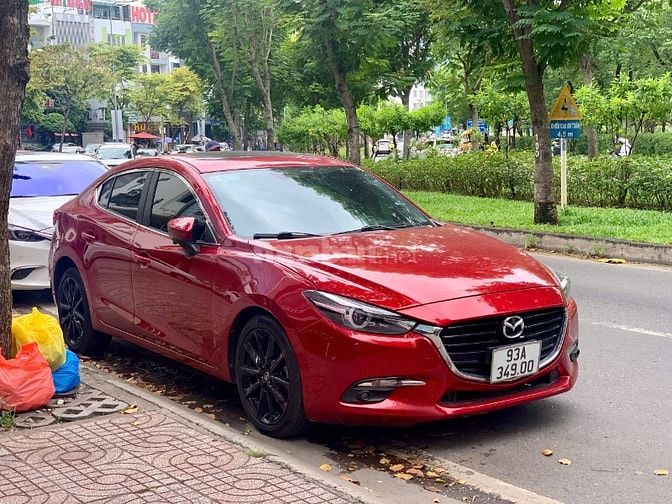 Mazda 3 chính chủ bản 2.0 cuối 2019 giá 435 triệu