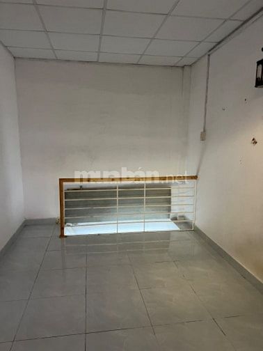 Bán gấp nhà hẻm Đường số 8 Phường Tân Quy Quận 7.Diện tích : 3x6m2   