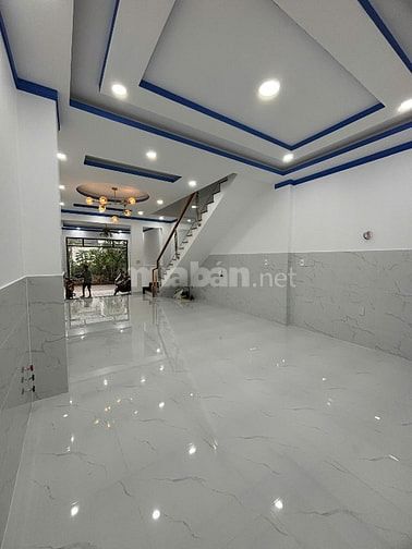 Cho thuê nhà nguyên căn gần kế Vạn Phúc City 1 trệt 3 lầu 20tr diện tí