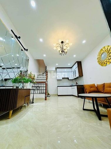 Nhà Đẹp Gần Đường Ô Tô Đê La Thành, Ba  Đình 23m, 4 tầng, giá 4.95 tỷ