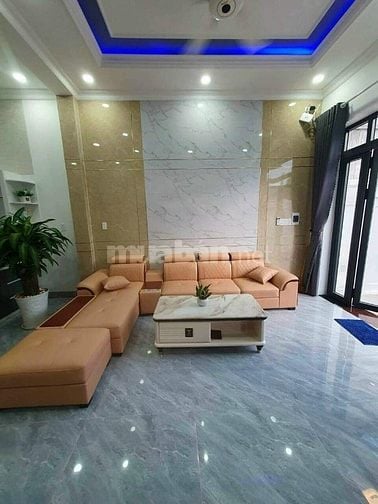 Bán gấp nhà 75m2 ở 135 Nguyễn Hữu Cảnh, P22, Bình Thạnh. SHR, 3tỷ280TL