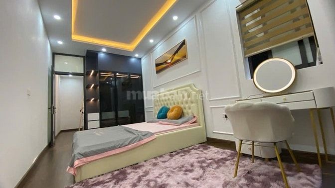 Bán nhà Q.Hoàn Kiếm ngõ nông đẹp, 31m2 x 5 Tầng !! 5,75 Tỷ