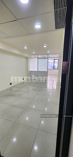 Tòa nhà 300m2 - 7 tầng thang máy - số 34 hậu giang - có máy lạnh & máy