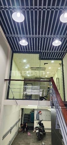 Tòa nhà 300m2 - 7 tầng thang máy - số 34 hậu giang - có máy lạnh & máy