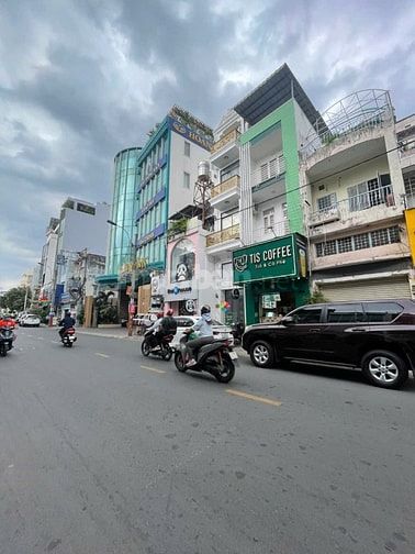 Bàn nhà mặt tiền đường Huỳnh Văn Bánh, Quận Phú Nhuận. Giá 14ty500