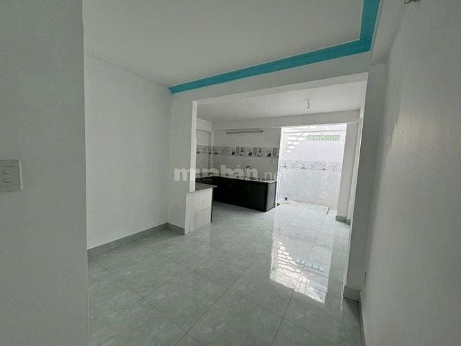 Bán Nhà Phú Hữu Cách Quận 2 10 Phút ,107,2m², MT Lý Thái Tổ – Giá 4tỷ6