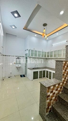 Bán nhà riêng ngay Lê Văn Qưới 100m2 đường 6m thông 