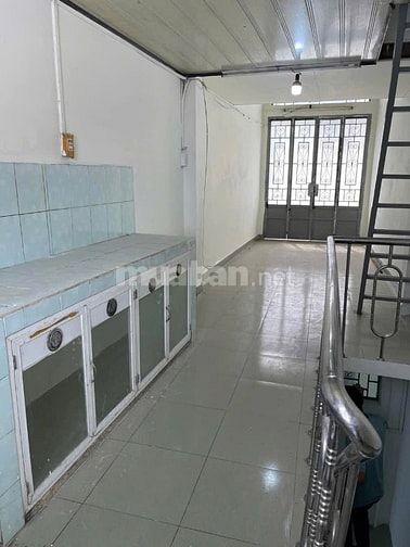 CHỈ 3 TỶ - HẺM XE HƠI - NGAY QUẬN 10 - 2 LẦU - 23M2 - CỰC PHẨM