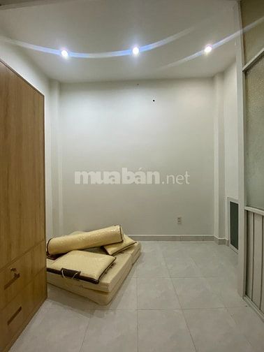 Hẻm 4m Ngay SƯ VẠN HẠNH- LÝ THÁI TỔ- Q.10- 30m2- 5Tầng- 3 Mặt Hẻm- 5PN