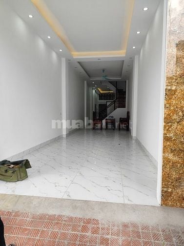 Bán nhà mặt phố Ngô Quyền, 18,7 tỷ, 70m2 view hồ cực đẹp Q.Hà Đông, H