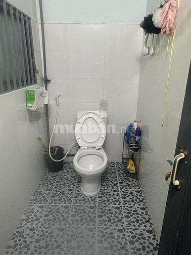 Bán nhà đường Cách Mạng Tháng 8 - P8. Cách vừa hoa thành phố 300m