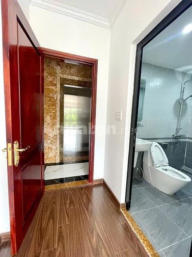 Mặt Phố view Hồ Tây vỉa hè rộng kinh doanh đỉnh cao, 50m ra mặt Hồ Tây