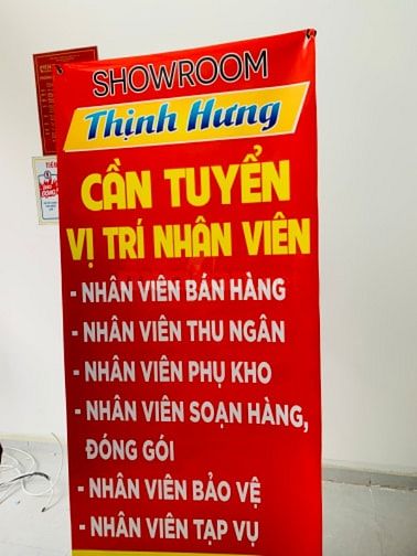 Cần nhân viên cho cửa hàng mới khai trương 