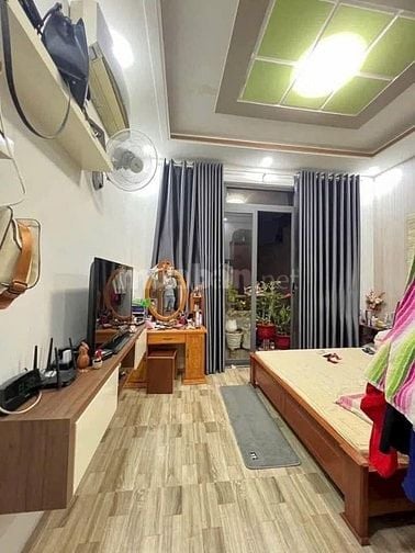 Cần vốn bán nhà Lý Chính Thắng, Phường 8, Quận 3, Giá 3 tỷ 340, SHR