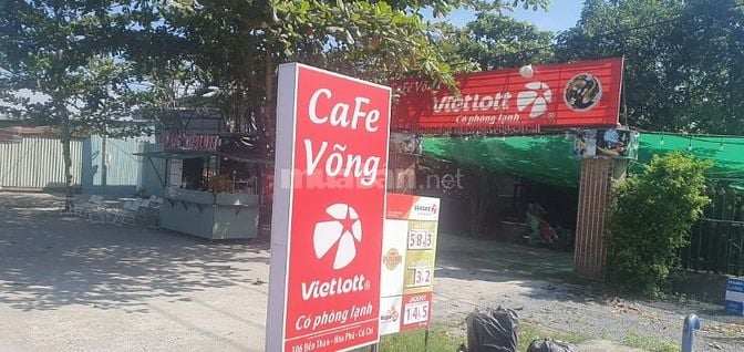 SANG QUÁN CAFE SÂN VƯỜN CÁ KOI