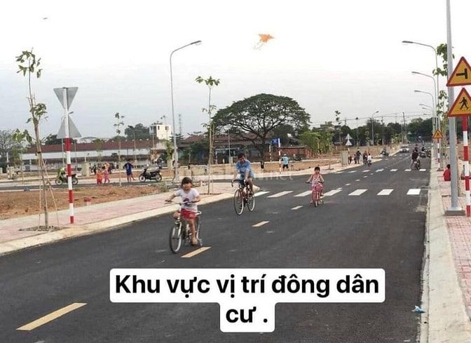 Bán Đất Nền Làng Đại Học Bình Dương. Giá 900 Triệu. Có Sổ Sẵn