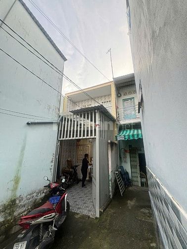 Bán nhà MT Xóm Giữa X.Tân Nhựt H.Bình Chánh giá 10 tỷ - 448m2.