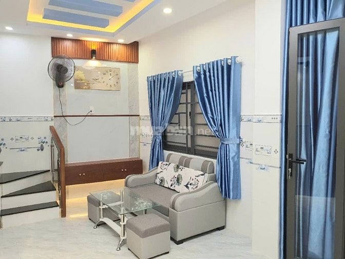 Nhà đẹp, sát MT, Hẻm 690 Nguyễn Duy, P12,Q8. 5,7m/NHx5,8m,1trệt, 1lầu.