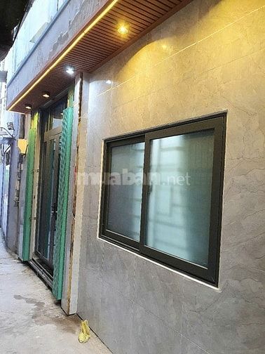 Nhà đẹp, sát MT, Hẻm 690 Nguyễn Duy, P12,Q8. 5,7m/NHx5,8m,1trệt, 1lầu.