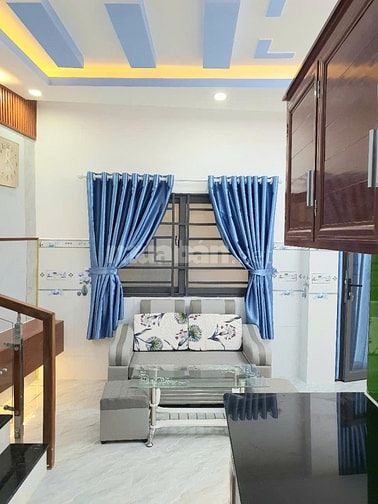 Nhà đẹp, sát MT, Hẻm 690 Nguyễn Duy, P12,Q8. 5,7m/NHx5,8m,1trệt, 1lầu.