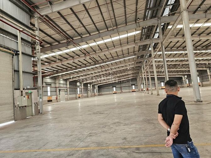 Bán kho xưởng KCN Thuận Đạo , Long An , KV : 12.000m2, xưởng : 7.680m2