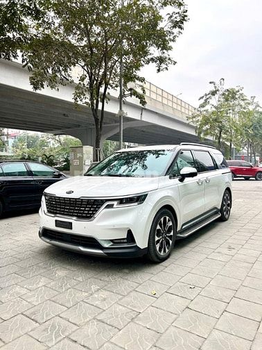 Kia Canival Signature 3.5L 07 chỗ, sản xuất 2021.