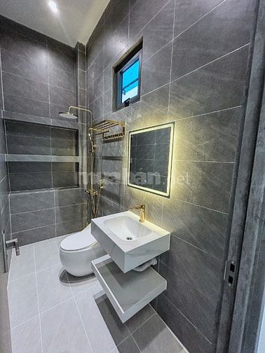 Cho thuê nhà  mới hoàn thiện 4PN 4WC, 234m2, tại VietSing - phú chánh 