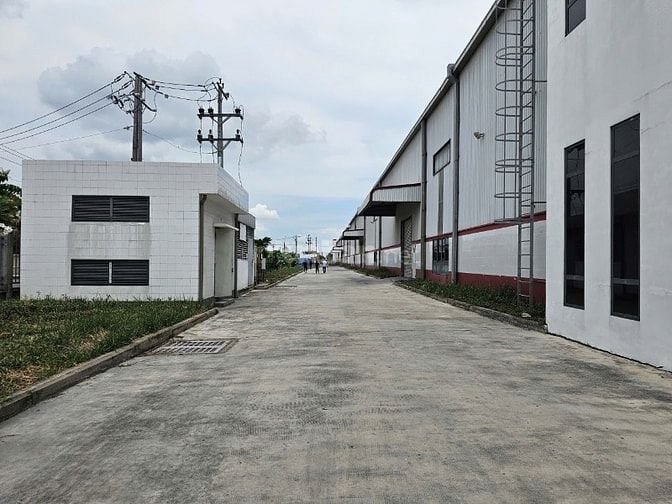 Bán kho xưởng KCN Thuận Đạo , Long An , KV : 12.000m2, xưởng : 7.680m2