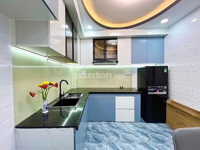 Nhà 52m2 Trần Hưng Đạo, gần CA Thành Phố. Giá 7 tỷ 750. Xây 4 lầu.