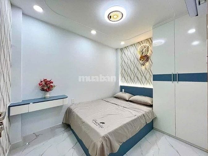 Nhà 52m2 Trần Hưng Đạo, gần CA Thành Phố. Giá 7 tỷ 750. Xây 4 lầu.