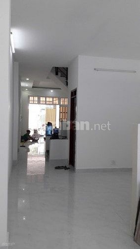 MT thoại ngọc hầu ngay ngã 3 nguyễn sơn 4*30m 2 lầu giá 28tr