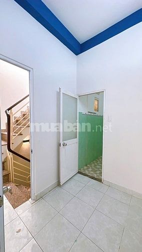 Nhà bán ô tô tới cửa, 4x11m, 4 tầng, Âu Dương Lân P3 Q8